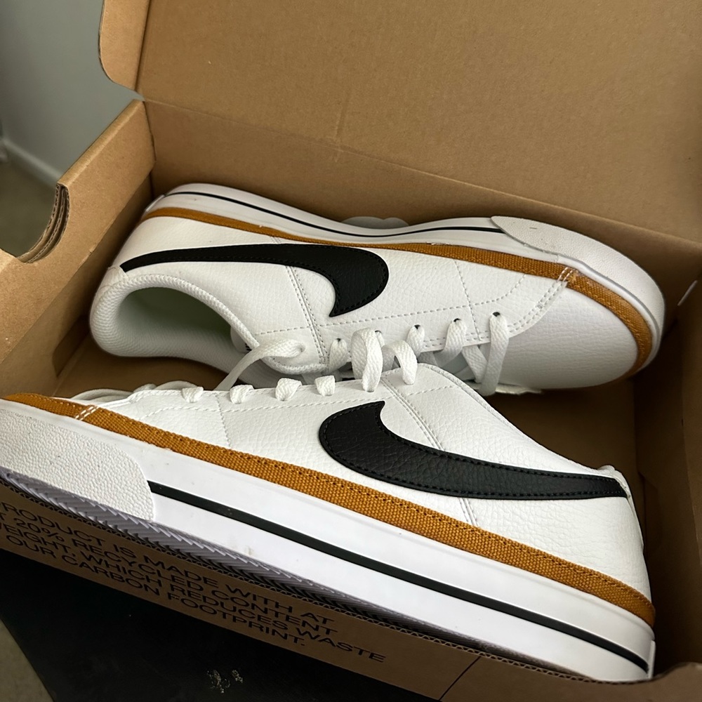 Nike woman court legacy NN size 8 woman